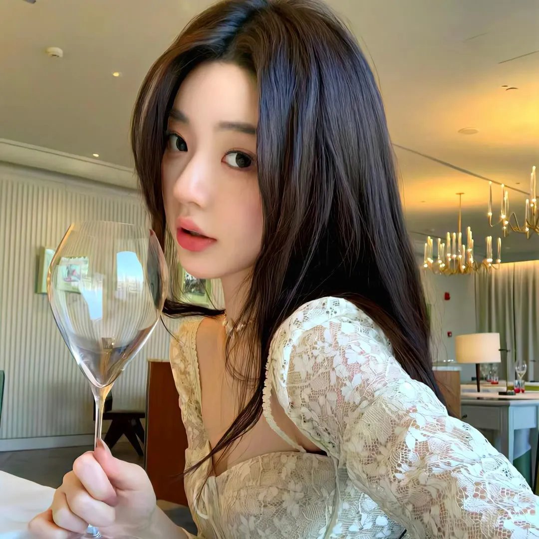 九尾藏不住